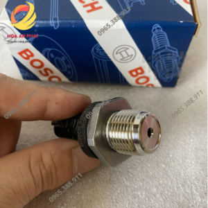 Cảm biến áp suất nhiên liệu thanh Rail PC200-8 DX140 DX300