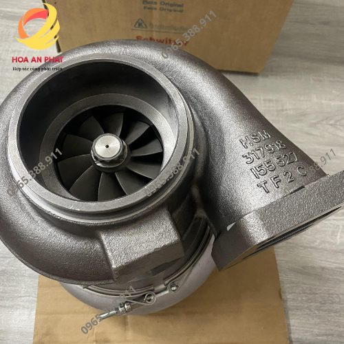 4 Turbo máy xúc Komatsu PC450-7 6156-81-8170
