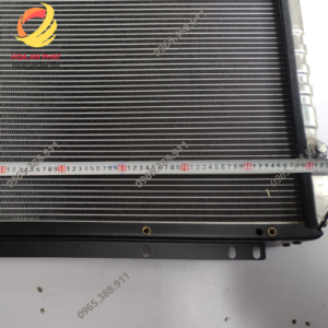 Két nước máy xúc Hitachi EX200-5 Két nước máy xúc Hitachi EX200-5