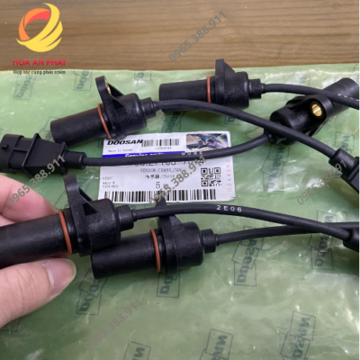 Cảm biến trục cơ (vòng tua) Doosan DX140 DX300 65.27103-7014