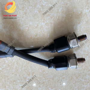 Cảm biến áp suất nhiên liệu thanh rail Komatsu PC360-10