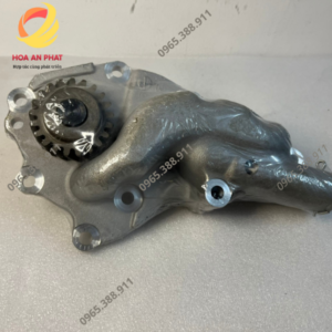 Bơm nhớt động cơ J05E lắp máy xúc Kobelco SK200-8