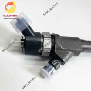 Kim phun động cơ SAA4D95-5 lắp máy xúc Komatsu PC130-8